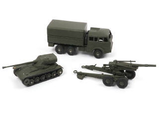 Lot 533 - DINKY TOYS (FRANCE) (3)