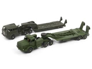 Lot 366 - DINKY TOYS (2)