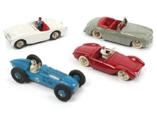 Lot 512 - DINKY TOYS (FRANCE) (4)