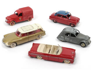 Lot 516 - DINKY TOYS (FRANCE) (5)
