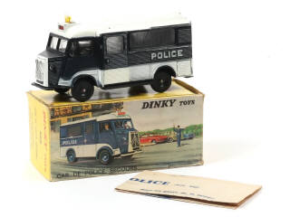 Lot 458 - DINKY TOYS (FRANCE) (1)