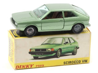 Lot 478 - DINKY TOYS (FRANCE) (1)