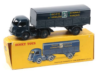 Lot 413 - DINKY TOYS (FRANCE) (1)