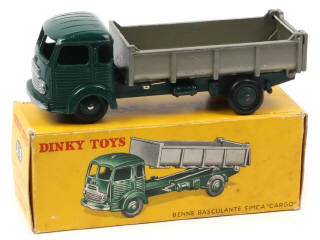 Lot 416 - DINKY TOYS (FRANCE) (1)