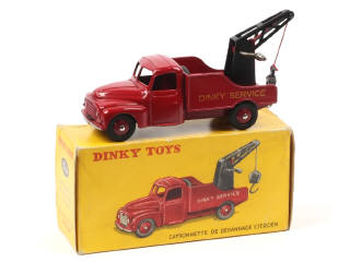 Lot 419 - DINKY TOYS (FRANCE) (1)