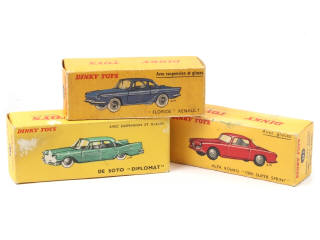 Lot 383 - DINKY TOYS (FRANCE) (3)