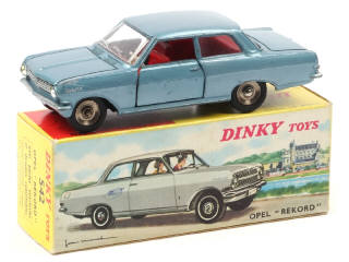 Lot 445 - DINKY TOYS (FRANCE) (1)