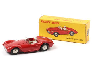 Lot 398 - DINKY TOYS (FRANCE) (1)