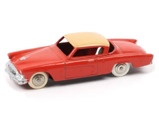 Lot 396 - DINKY TOYS (FRANCE) (1)