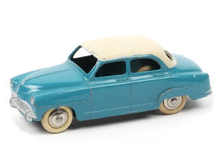 Lot 395 - DINKY TOYS (FRANCE) (1)