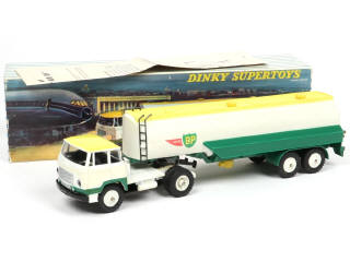 Lot 646 - DINKY TOYS (FRANCE) (1)