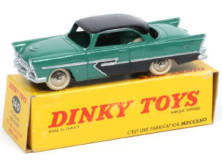 Lot 572 - DINKY TOYS (FRANCE) (1)