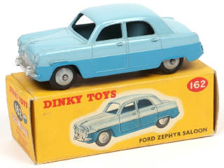 Lot 674 - DINKY TOYS (GB) (1)