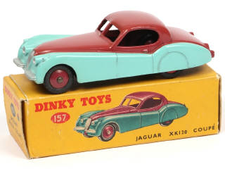 Lot 673 - DINKY TOYS (GB) (1)