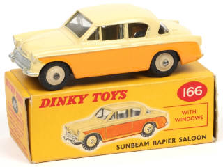 Lot 676 - DINKY TOYS (GB) (1)