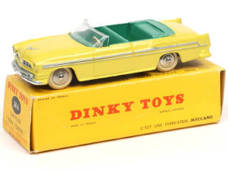 Lot 571 - DINKY TOYS (FRANCE) (1)