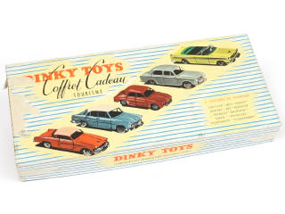 Lot 541 - DINKY TOYS (FRANCE) (1)