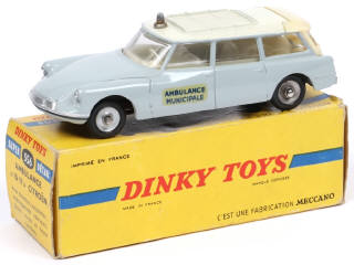 Lot 607 - DINKY TOYS (FRANCE) (1)