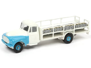 Lot 629 - DINKY TOYS (FRANCE) (1)