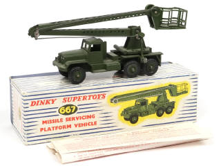 Lot 712 - DINKY TOYS (GB) (1)