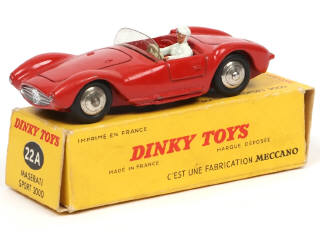 Lot 569 - DINKY TOYS (FRANCE) (1)