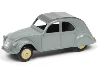 Lot 556 - DINKY TOYS (FRANCE) (1)