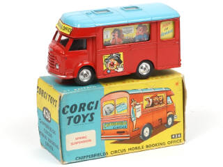 Lot 519 - CORGI TOYS (GB) (1)