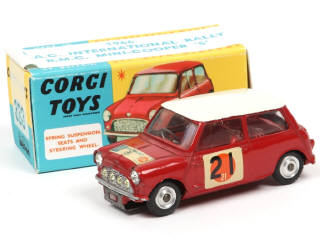 Lot 470 - CORGI TOYS (GB) (1)