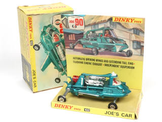 Lot 697 - DINKY TOYS (GB) (1)