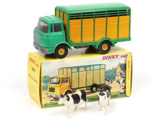 Lot 640 - DINKY TOYS (FRANCE) (1)
