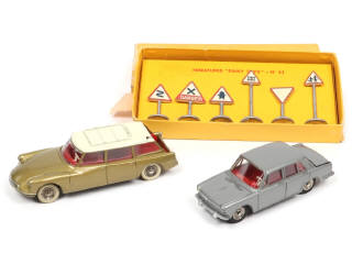 Lot 422 - DINKY TOYS (FRANCE) (3)
