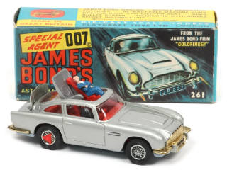 Lot 337 - CORGI TOYS (GB) (1)