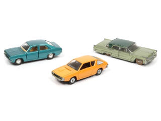 Lot 426 - DINKY TOYS (FRANCE) (3)