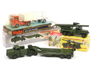 Lot 393 - DINKY TOYS (GB) (3)
