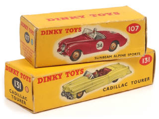 Lot 352 - DINKY TOYS (GB) (2)