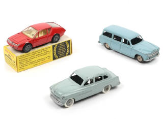 Lot 341 - DINKY TOYS (FRANCE) (3)