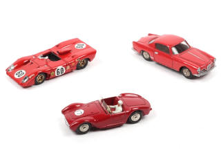 Lot 335 - DINKY TOYS (FRANCE) (3)