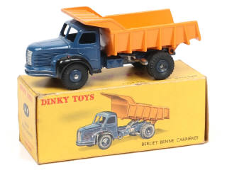 Lot 395 - DINKY TOYS (FRANCE) (1)