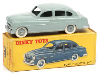 Lot 391 - DINKY TOYS (FRANCE) (1)