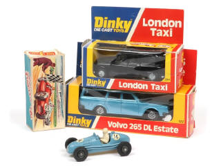 Lot 380 - DINKY TOYS (GB) (3)
