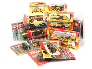 Lot 167 - DIVERS (22)