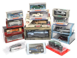 Lot 152 - DIVERS (15)