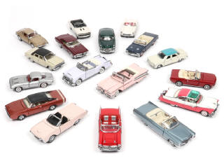 Lot 326 - FRANKLIN MINT (USA) (17)