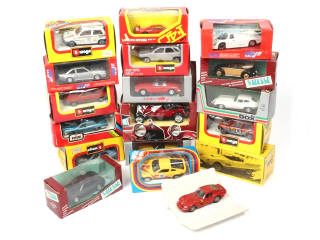 Lot 159 - DIVERS (18)