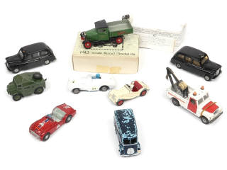 Lot 196 - DIVERS (GB) (9)