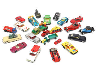 Lot 169 - DIVERS (23)