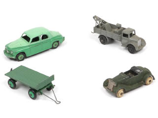 Lot 402 - DINKY TOYS (GB) (4)