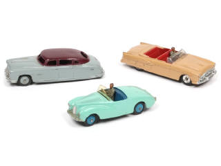 Lot 384 - DINKY TOYS (GB) (3)