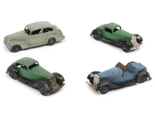 Lot 397 - DINKY TOYS (GB) (4)