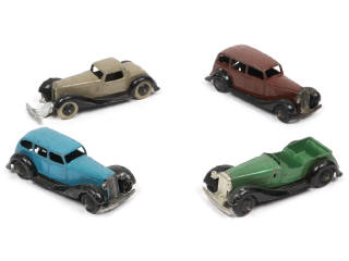 Lot 395 - DINKY TOYS (GB) (4)